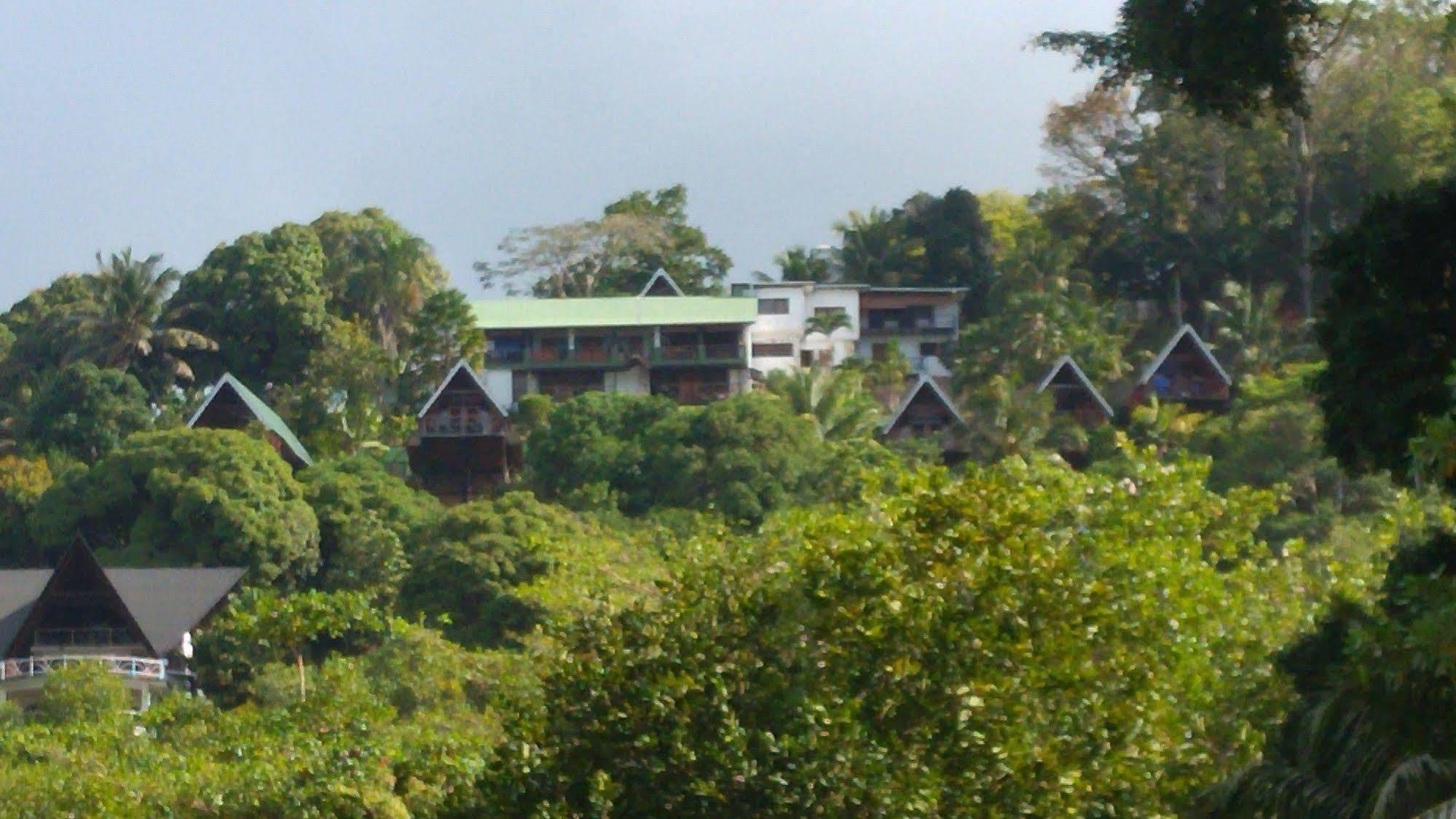Mango Lodge Anse Volbert Village Exterior foto